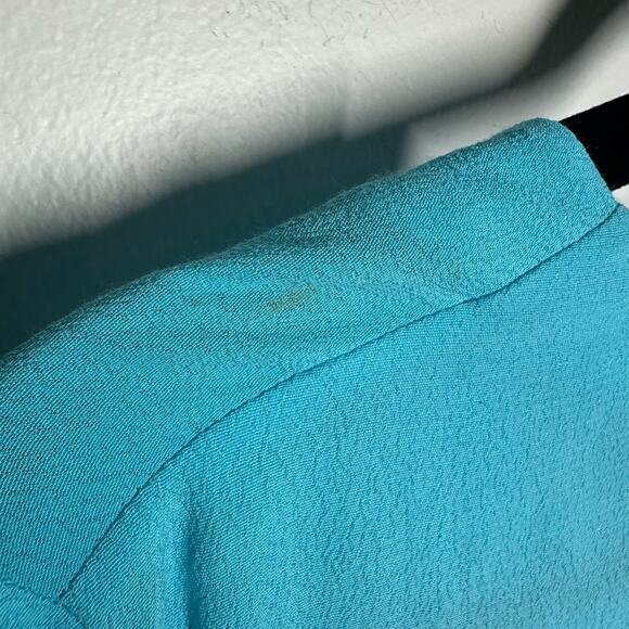 Diane von Furstenberg Women's Blue V Neck Long Sleeve Blouse Size 4 Small - Picture 8 of 8